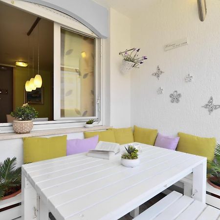 Cozy Beach Apartment Split Exterior photo